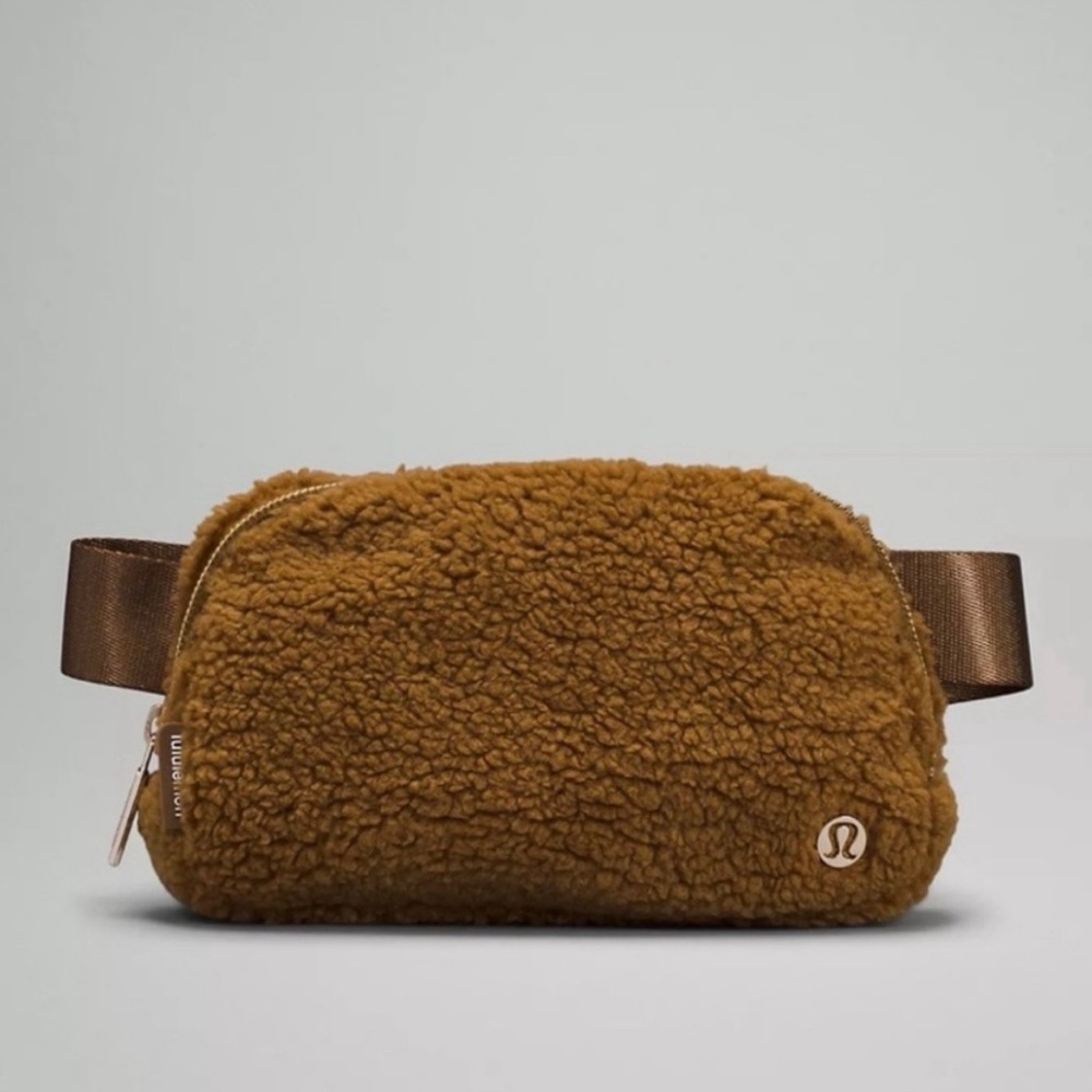 Lululemon Belt Bag Fleece Burnt Caramal